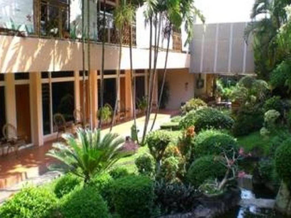 Hotel Safari Jembel Extérieur photo